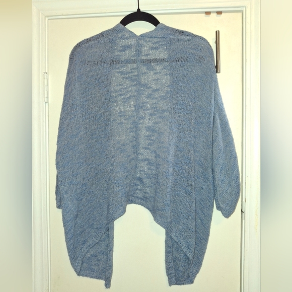 💙Old Navy Blue Textured Short Sleeve Cardigan - Picture 8 of 8
